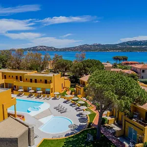 Hotel Blu Laconia Village